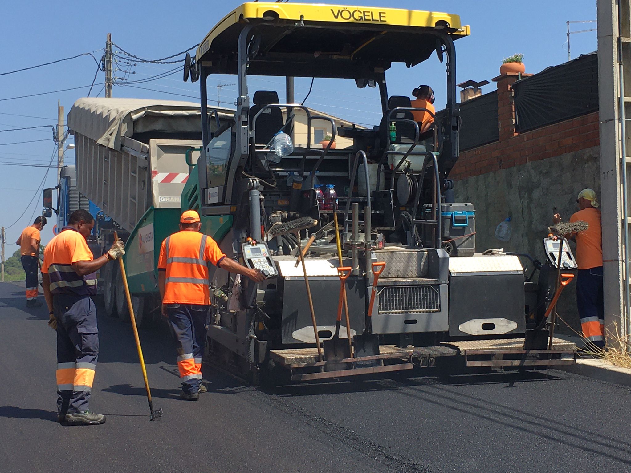 ae2d4f7a-d957-49f1-8aed-be24316f5e0a