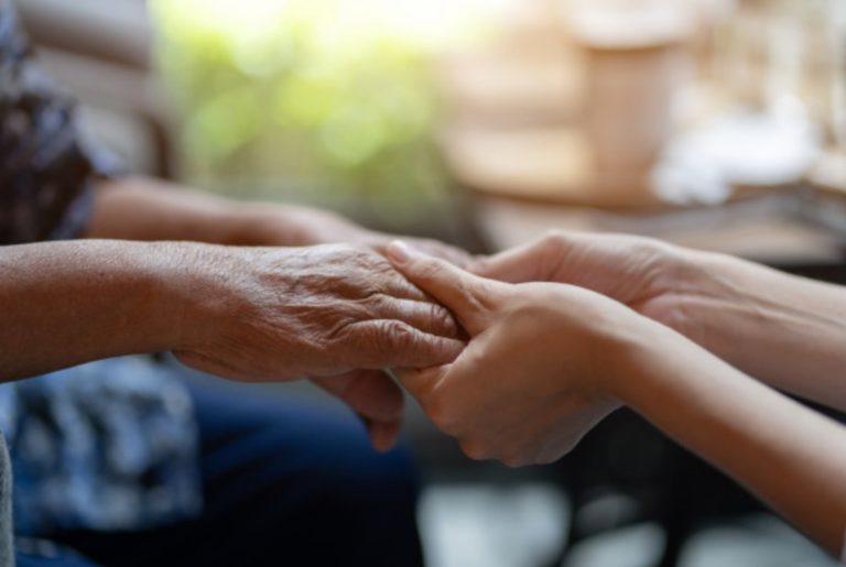 EUgzbgkWsAAa1dH-768×515-1